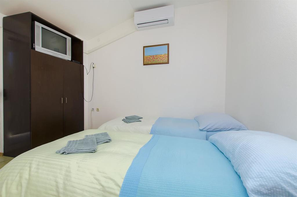 Rooms Marijana Caporice Exterior foto