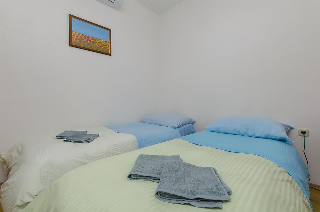 Rooms Marijana Caporice Exterior foto