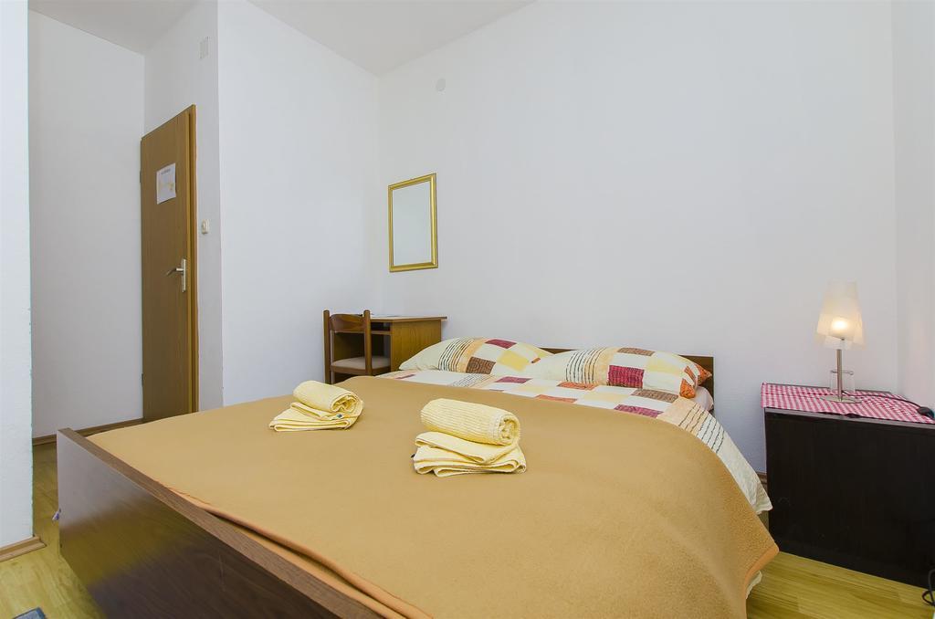 Rooms Marijana Caporice Exterior foto
