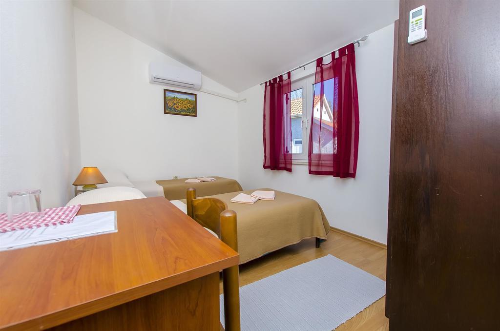 Rooms Marijana Caporice Exterior foto