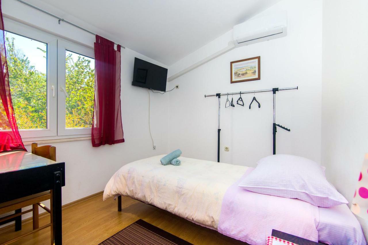 Rooms Marijana Caporice Exterior foto