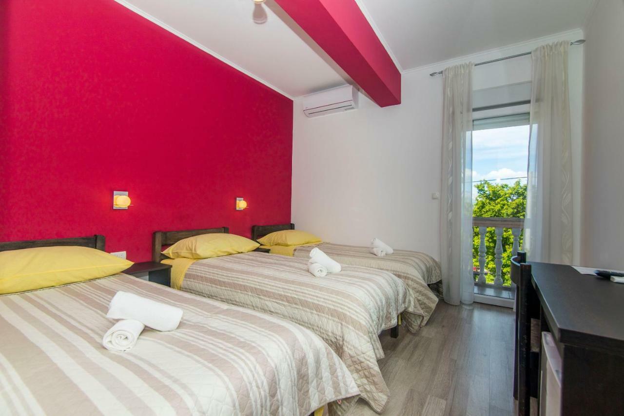 Rooms Marijana Caporice Exterior foto